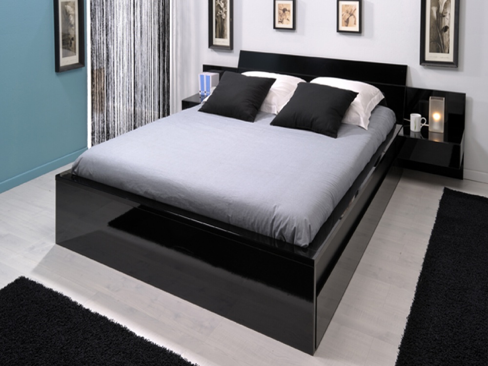 Black Gloss Bed