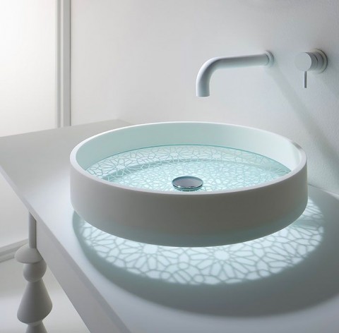 Ceramic Sink With Patterned Glass Base 