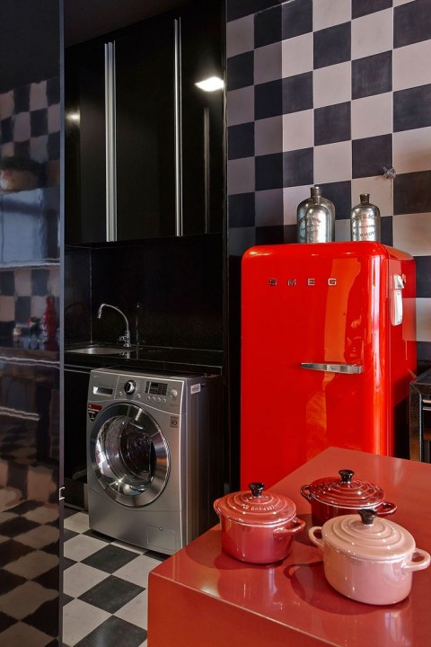Funky Kitchen Appliances to Brighten Up Your Kitchen - Red Smeg Fridge