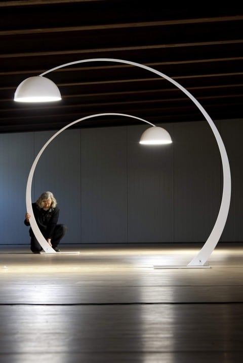 10 Designer Floor Lamps - Curved White-Painted Metal Floor Light By Franco Zavarise