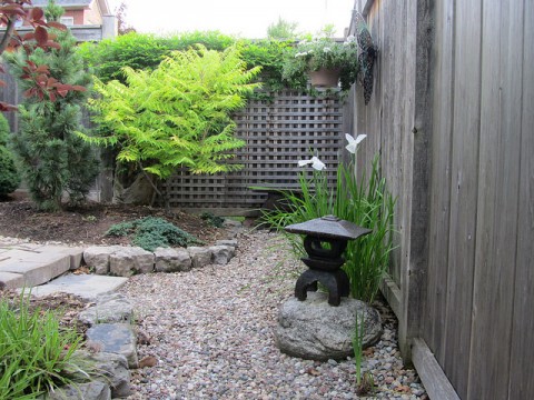 How to create a Buddha-themed garden