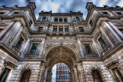 Starting a Business in London: The Most Desirable Areas - Royal Academy of Arts Mayfair London