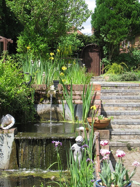 How to create a Buddha-themed garden