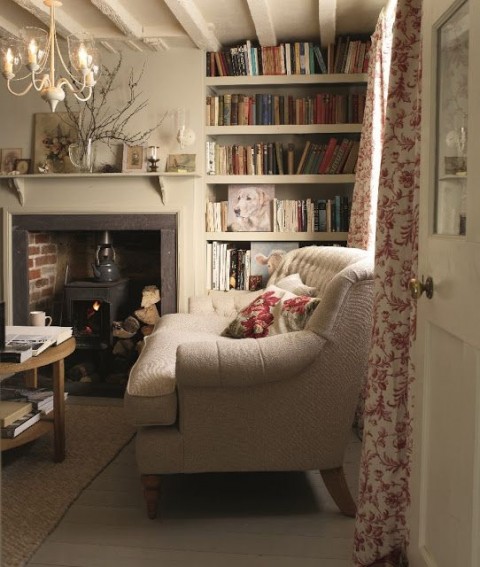 Inspiration to Give Your Home a Cottage Look - cosy cottage look