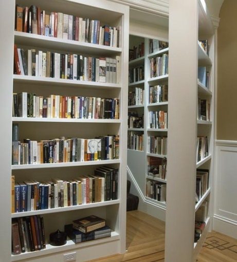 Secret Bookshelf Staircase entrance - Photo by f*ckyeahbookshelves