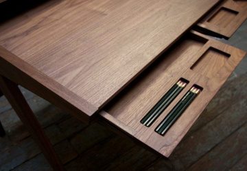 The Laura Desk by Phloem Studio