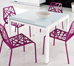 Mix Atra - Small designer table and dining chair set - Photo from Fads
