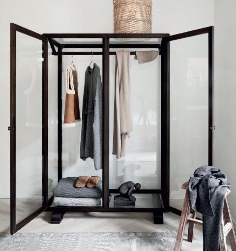 Glass wardrobe