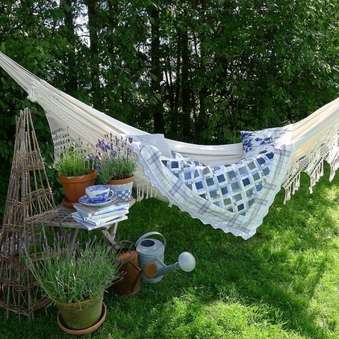 Garden hammock - Photo by norskeinteriorblogger.blogspot.com