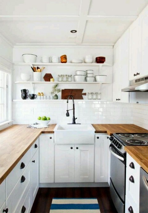 Clutter free worktops - Photo via Simone Taylor at Pinterest