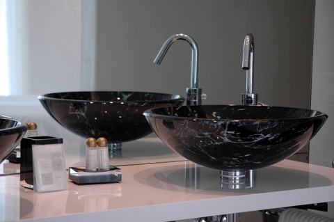 Modern luxury bathroom sink