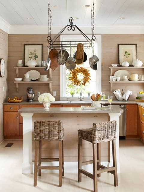 Autumn kitchen with dining area