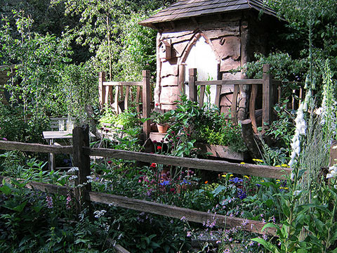 Garden shed with flowers