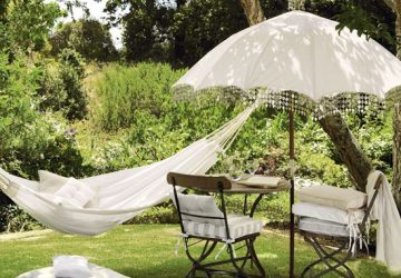 5 Ways To Create A Relaxing Garden - Garden Furniture, Hammock & Parasol