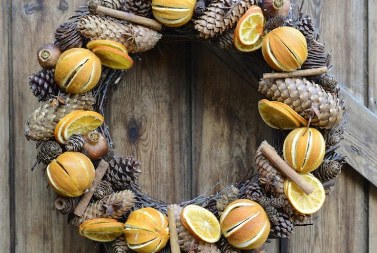 Christmas Wreaths To Suit Every Style - Orange Christmas Wreath - Via cotswoldgrey.com