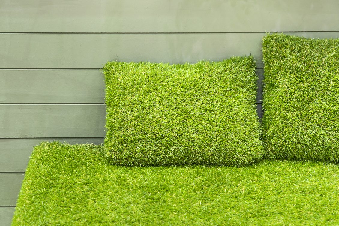 Creative Uses Of Fake Lawn - fake grass cushions