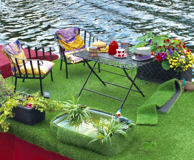 Creative Uses Of Fake Lawn