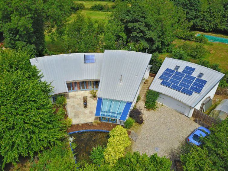 8 Incredible Eco Homes - Image From FennWright.co.uk