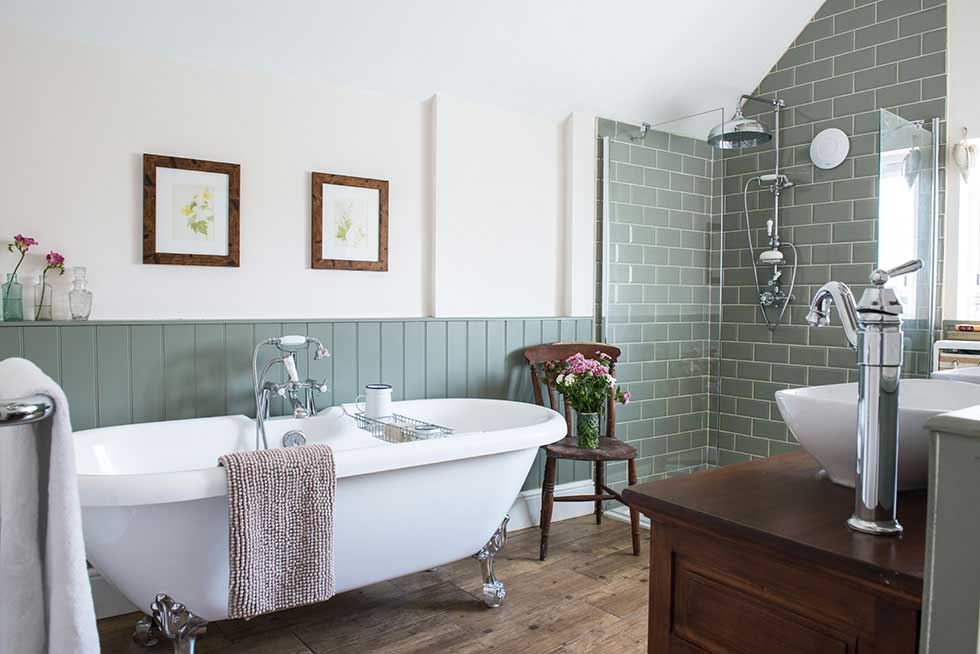 5 Top Tips To Avoiding Pitfalls In Your Search For A Dream Home - Image From PeriodLiving.co.uk