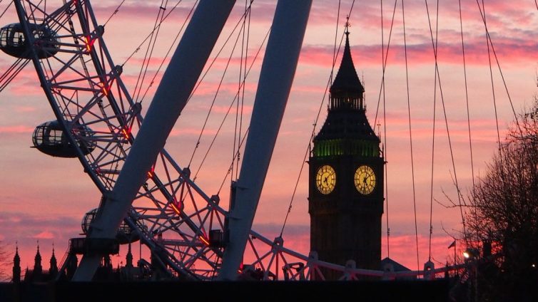 Top 10 Romantic City Breaks - London Eye