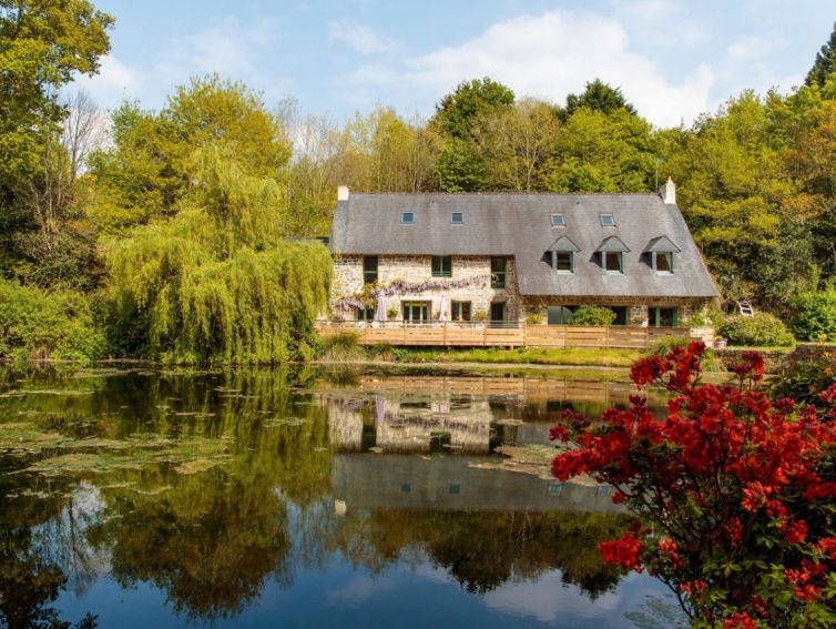 5 Holiday Homes In Brittany Perfect For Group Gatherings - Moulin du Ruisseau