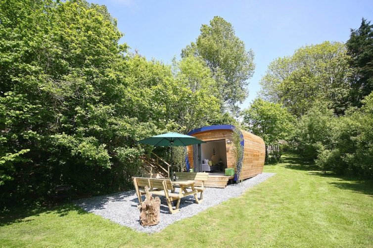 6 Reasons To Embark An A Glamping Holiday - Cedar Pod Plymouth