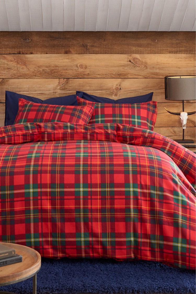 Tartan bedding