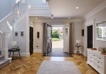 Hallway with high skirting boards