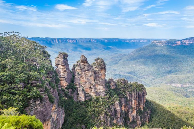 The three sisters rock formation in the Blue Mountains, near Sydney Australia