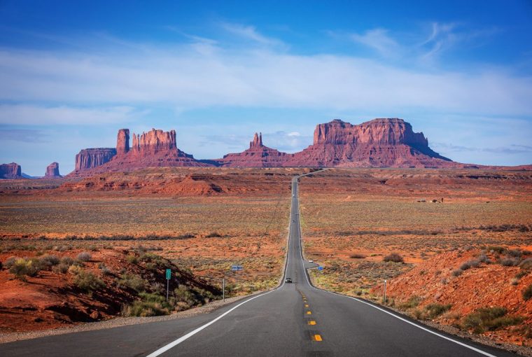 Monument Valley Navajo Tribal Park , Arizona, Utah, USA