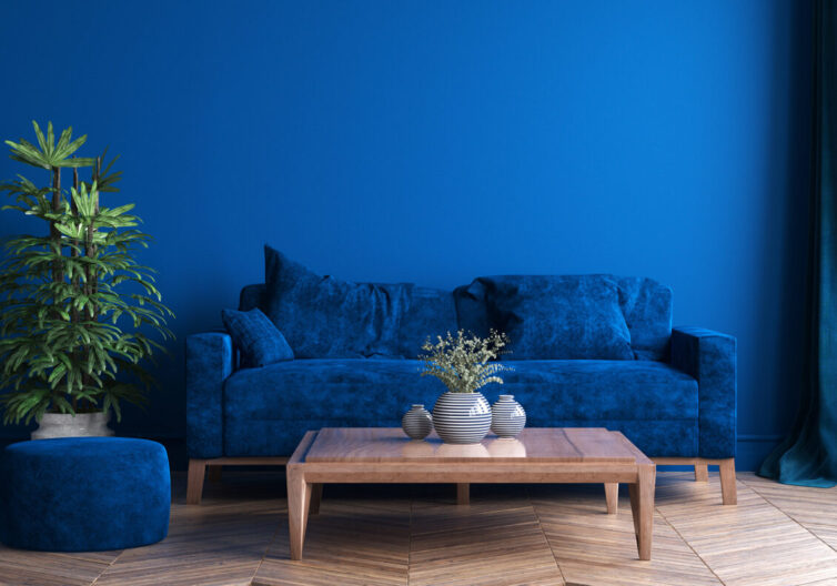 Wall and sofa in classic blue - Pantone 2020 Colour of the year