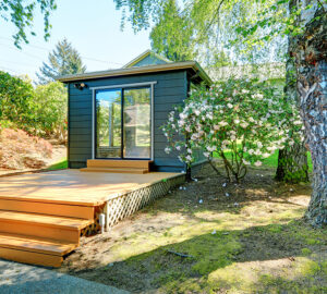 Log Cabin. Wood Cabin. Home Office. Wooden Garden Building