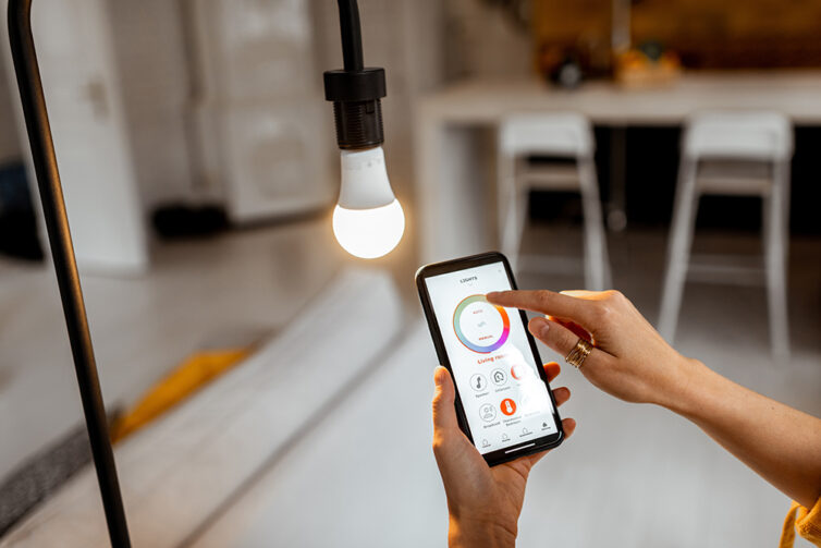 Livingroom smart light bulb