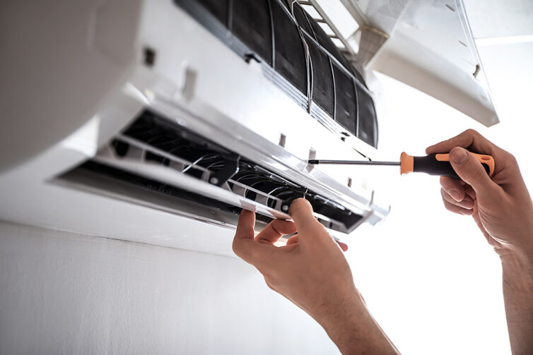 Airconditioning unit being fixed