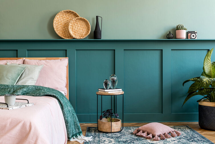 Green and pink bedroom